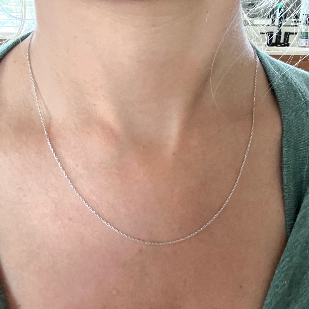 18” 10k White Gold Necklace